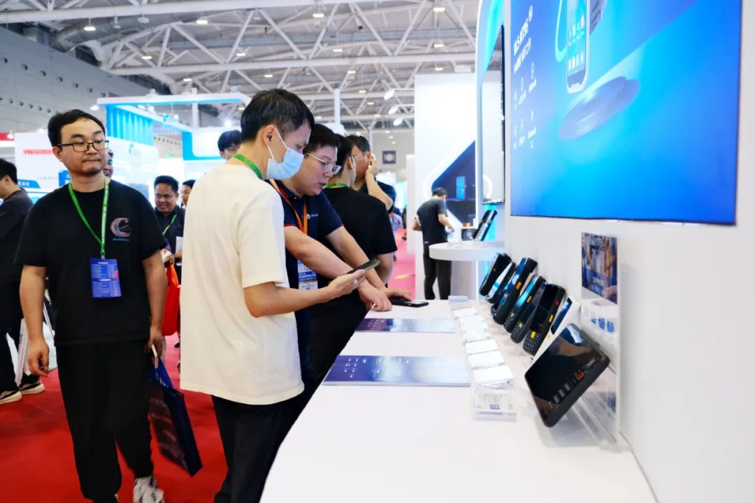 新大陆自动识别闪耀IOTE2024国际物联网展 数字化技术助力企业效率提升(图2)